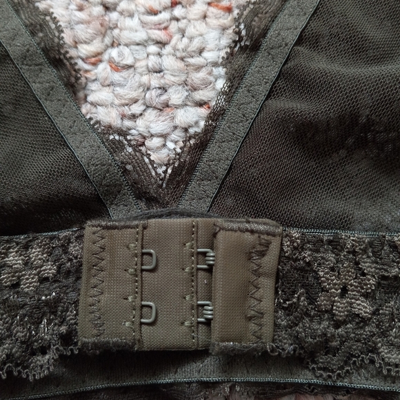 Lace bralette - Picture 2 of 8